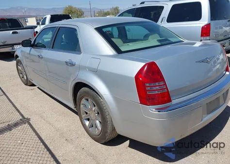 2005 Chrysler 300C from USA, damaged, VIN 2C3JA63H85H170880